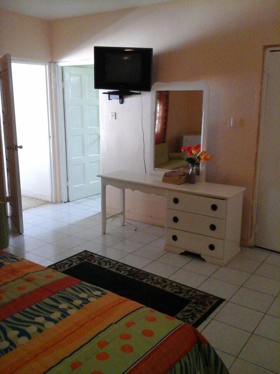 Port Of Call Hotel Black River Room photo